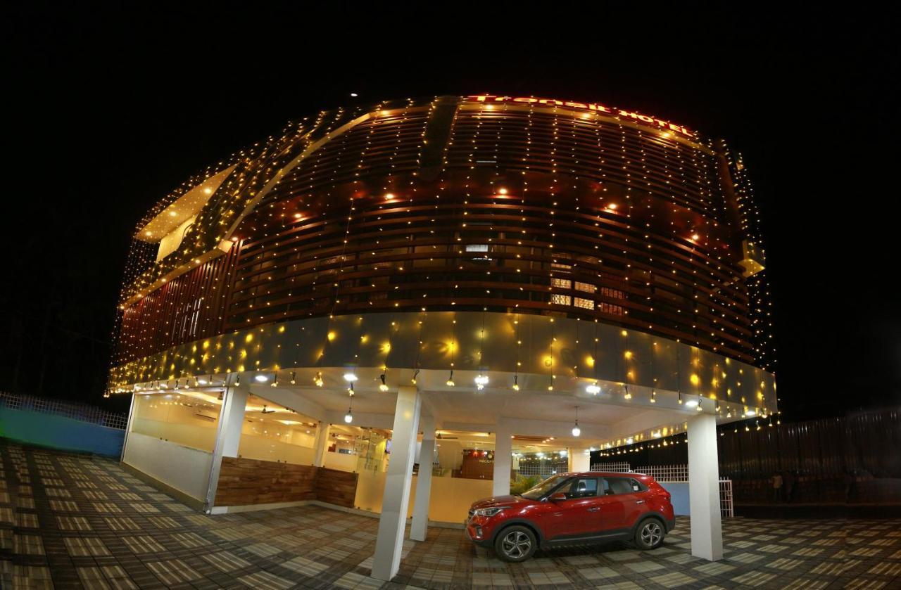 Gateway Airport Hotel Kannur ภายนอก รูปภาพ