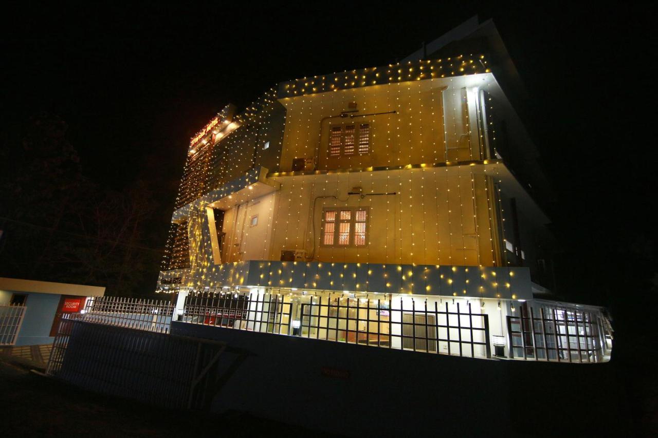 Gateway Airport Hotel Kannur ภายนอก รูปภาพ