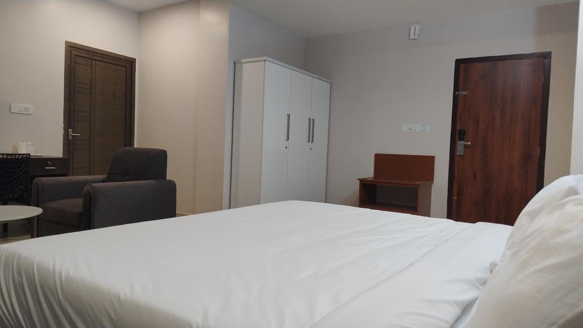 Gateway Airport Hotel Kannur ภายนอก รูปภาพ
